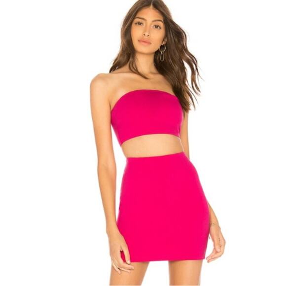Revolve superdown Alise Bandeau Mini Set in Hot Pink NWT Size M - Picture 1 of 3